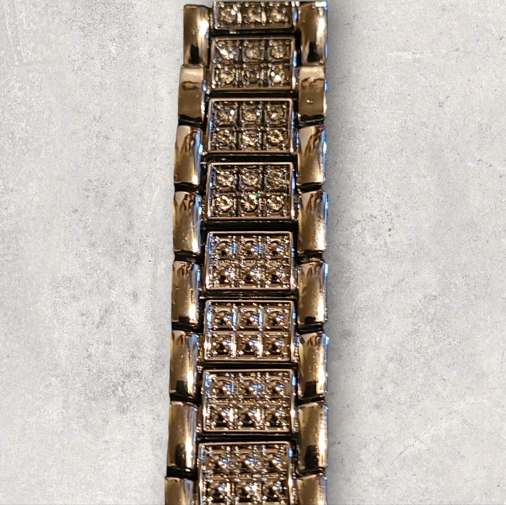 "Iced" Rhinestone Quartz Watch *Comes With Free Gift* - Picture 5 of 11